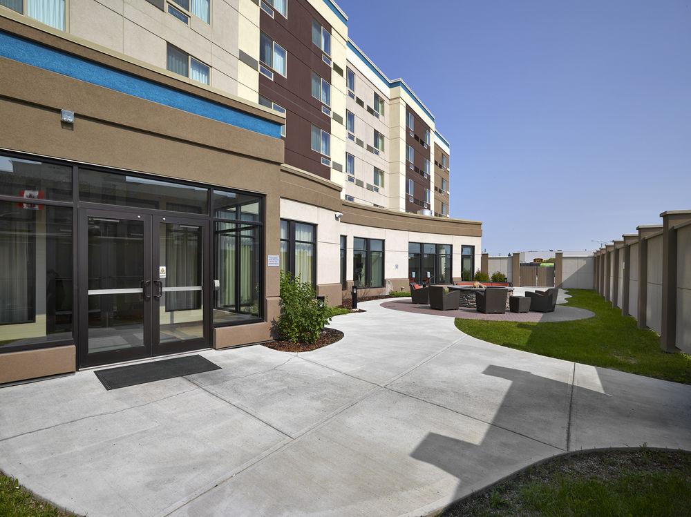Courtyard By Marriott Edmonton West Otel Dış mekan fotoğraf