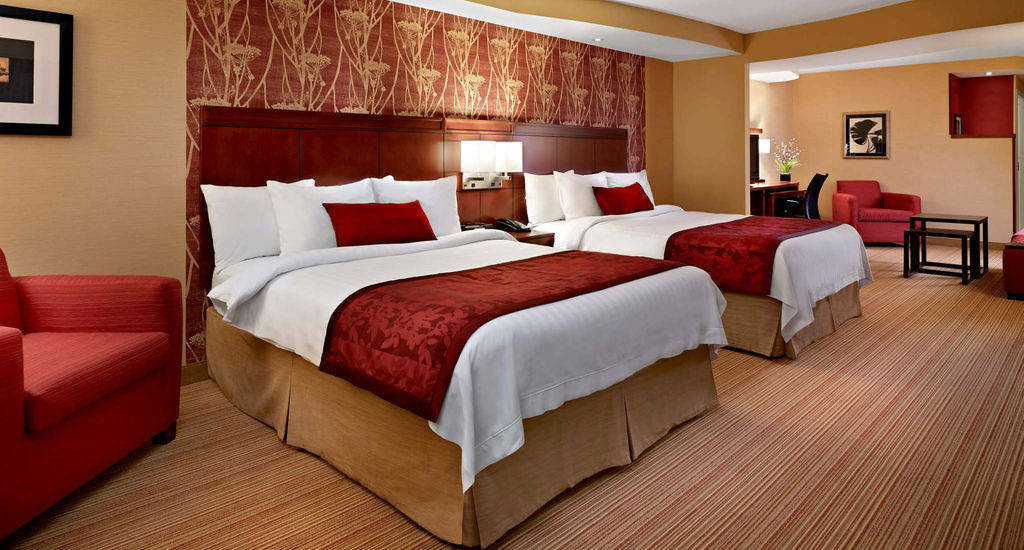 Courtyard By Marriott Edmonton West Otel Dış mekan fotoğraf