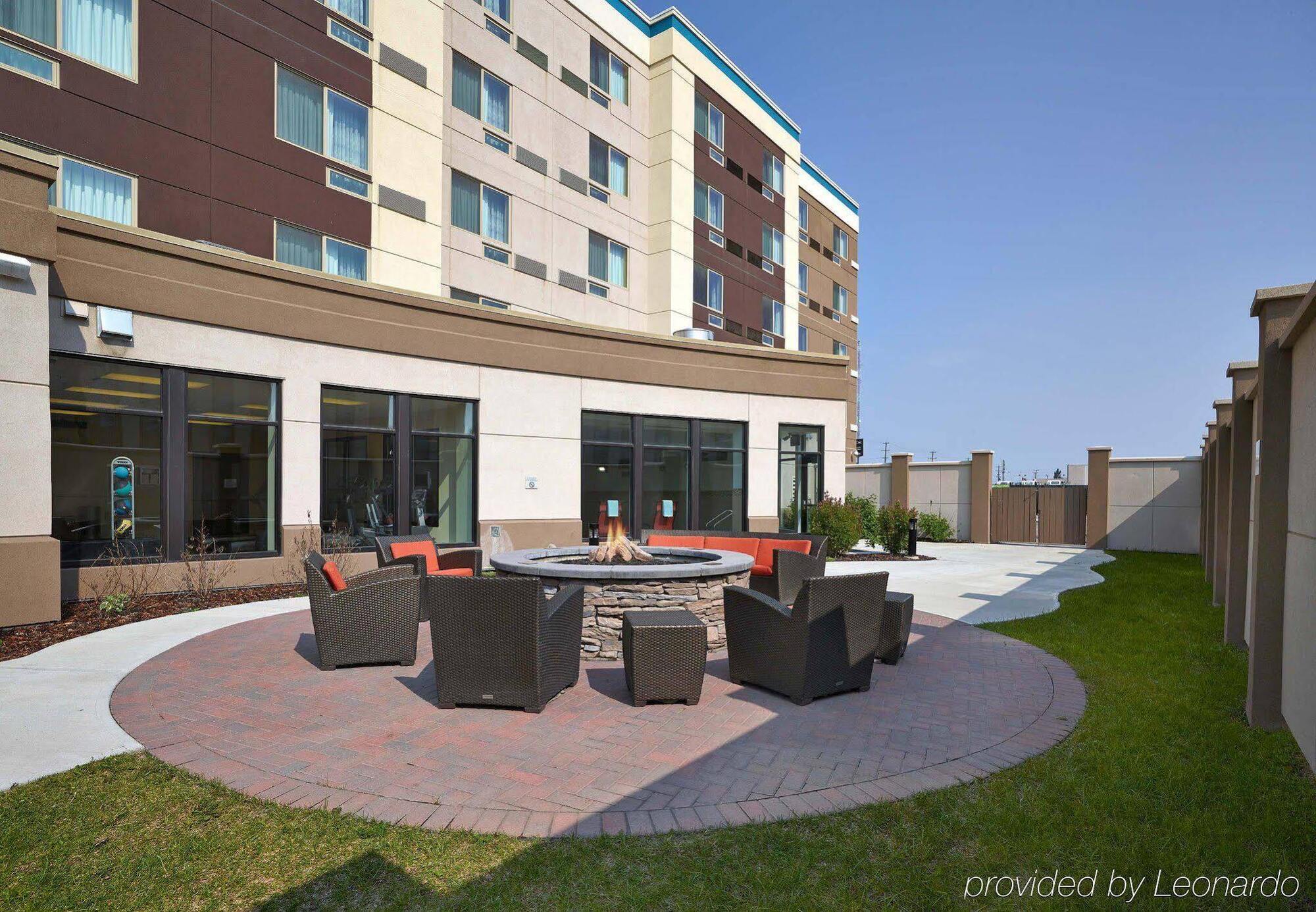 Courtyard By Marriott Edmonton West Otel Dış mekan fotoğraf